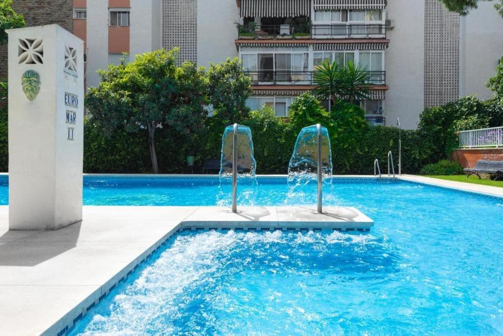Central Beach Apartment With Free Parking And Pool Μαρμπέλλα Εξωτερικό φωτογραφία